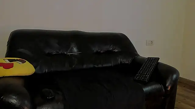 Snapshot of KingMalcom chatting on 11-12-25, 11:54 KingMalcom online show from 11-12-25, 11:54