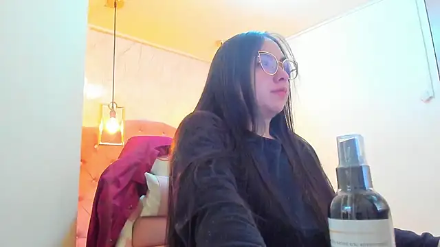 nalalye cruzz  online show from 01-24-25, 03:11