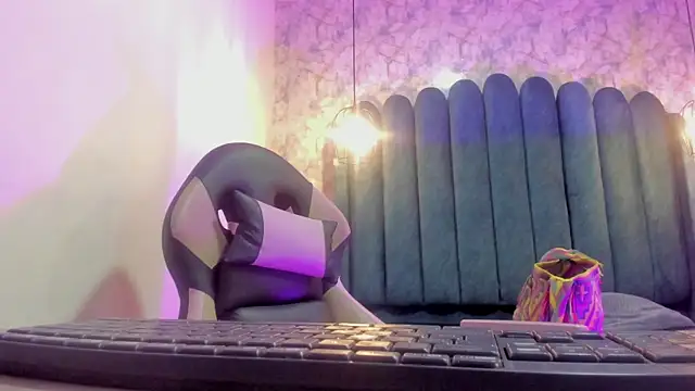 nalalye cruzz  online show from 09-09-25, 03:17