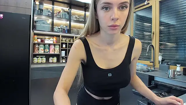 Snapshot of Anabelka054 chatting on 09-17-25, 09:22 Anabelka054 online show from 09-17-25, 09:22