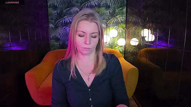 Annie Light online show from 12-05-24, 08:55