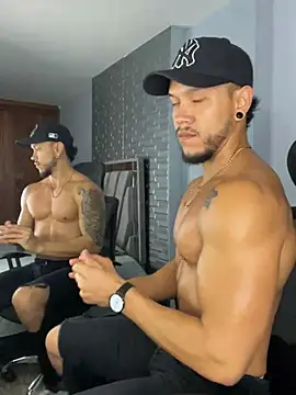 ARON TAYLER01 online show from 02-12-25, 12:33