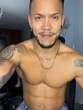 ARON TAYLER01 online show from 03-06-25, 04:17