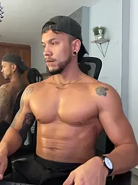 ARON TAYLER01 online show from 03-12-25, 04:35