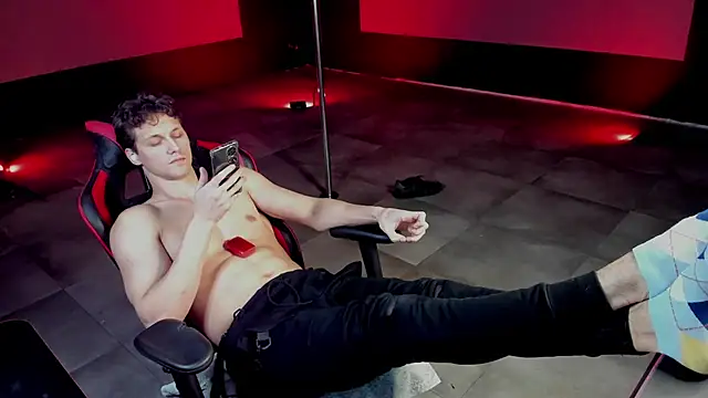 dirty-boss online show from 03-20-25, 12:19