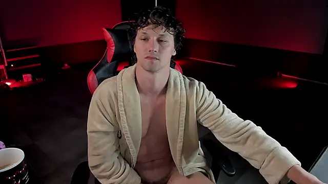 Snapshot of dirty-boss chatting on 06-20-26, 05:38 dirty-boss online show from 06-20-26, 05:38