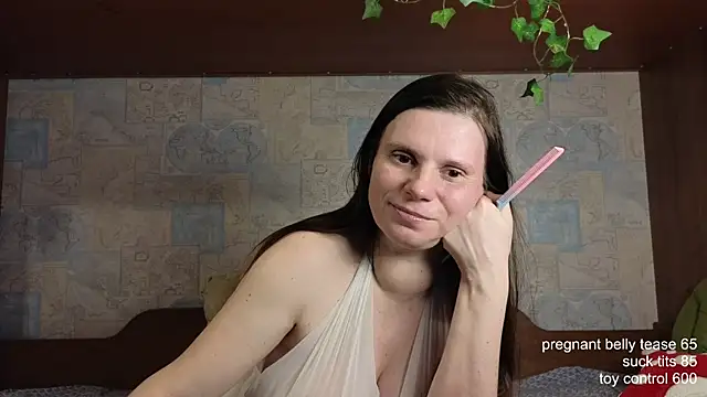 Liisa  online show from 12-10-24, 12:05