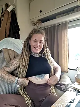 Mira-Grey89 online show from 05-10-26, 04:01