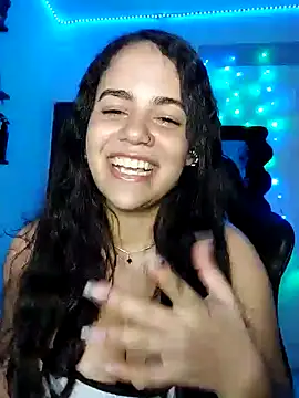 Snapshot of demonaughtyyy chatting on 12-20-24, 06:08 demonaughtyyy online show from 12-20-24, 06:08