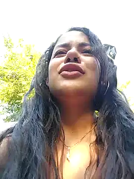 Snapshot of demonaughtyyy chatting on 01-26-25, 10:35 demonaughtyyy online show from 01-26-25, 10:35