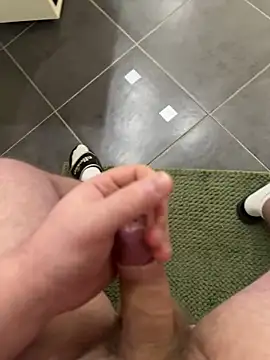 Snapshot of Cozqhh chatting on 02-17-26, 02:02 Cozqhh online show from 02-17-26, 02:02