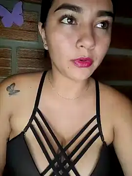 Snapshot of alison_villalobo chatting on 12-17-25, 01:55 alison villalobo online show from 12-17-25, 01:55