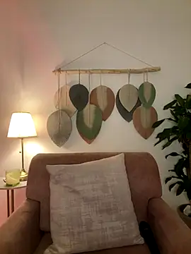 Im Valentina online show from 11-13-25, 11:36