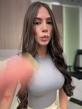 Snapshot of Im_Valentina chatting on 07-04-26, 01:23 Im Valentina online show from 07-04-26, 01:23