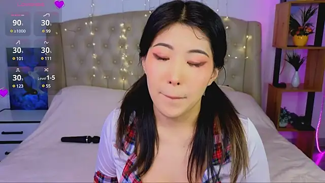 Wendy  Hills online show from 03-07-25, 03:39