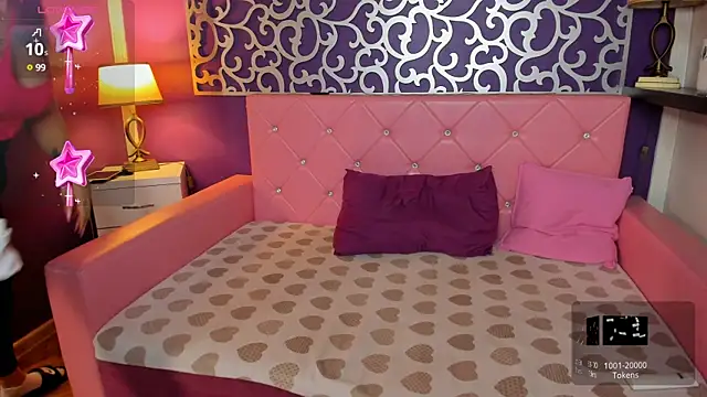 Snapshot of naughtycleo chatting on 03-22-25, 07:25 naughtycleo online show from 03-22-25, 07:25