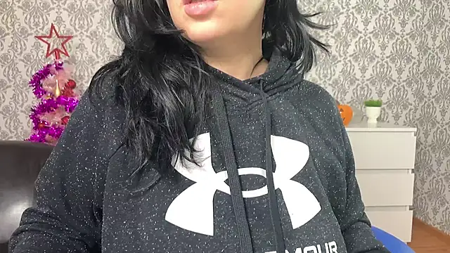 AnnaAnn online show from 01-18-25, 01:51