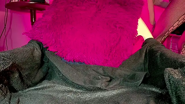 SEXYTRAV18 online show from 02-24-26, 03:26