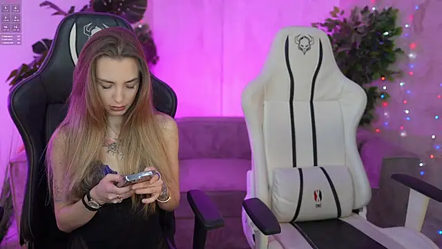 Kisasolo online show from 03-18-25, 08:15