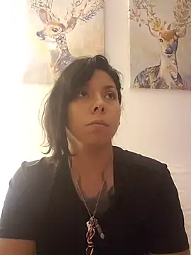 Snapshot of Diosagata chatting on 11-17-25, 11:32 Diosagata online show from 11-17-25, 11:32