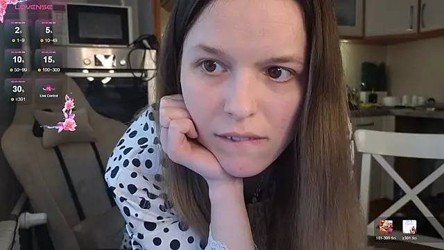 Snapshot of Nate__ chatting on 03-18-26, 04:04 Nate online show from 03-18-26, 04:04