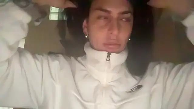 Snapshot of GGmoon81 chatting on 01-14-25, 08:59 GGmoon81 online show from 01-14-25, 08:59