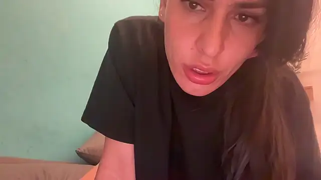 Snapshot of GGmoon81 chatting on 09-19-25, 07:36 GGmoon81 online show from 09-19-25, 07:36