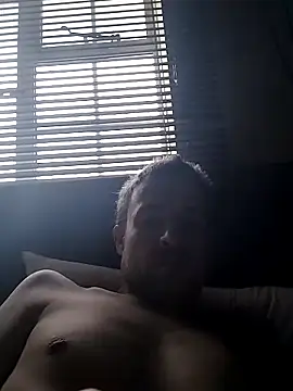 Snapshot of Erimyka chatting on 03-13-26, 08:32 Erimyka online show from 03-13-26, 08:32