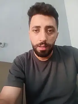 Snapshot of Rakiyy34 chatting on 06-24-26, 03:44 Rakiyy34 online show from 06-24-26, 03:44