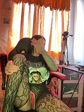 i am nina  online show from 01-16-26, 09:41