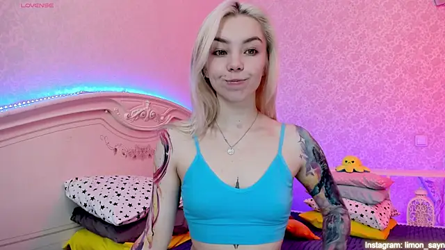 LillyMoure  online show from 01-30-25, 11:55