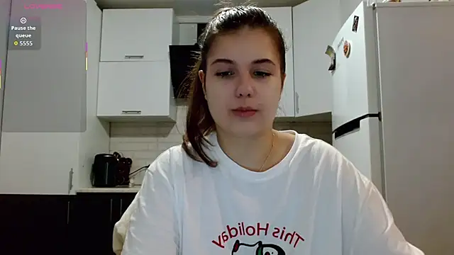 Snapshot of SayMeow_ chatting on 12-17-25, 09:54 SayMeow online show from 12-17-25, 09:54