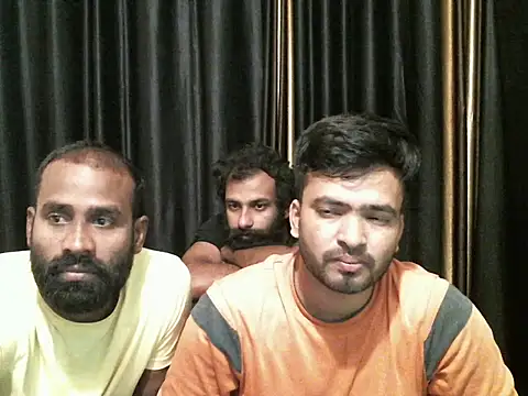 Snapshot of indian2 chatting on 03-12-25, 12:36 indian2 online show from 03-12-25, 12:36