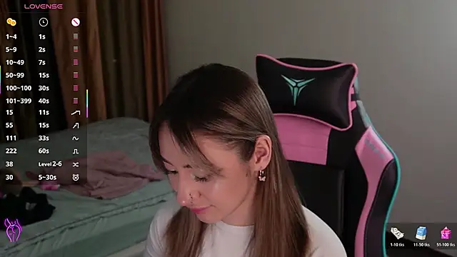 Snapshot of Fiona-Love chatting on 10-31-25, 03:24 Fiona-Love online show from 10-31-25, 03:24