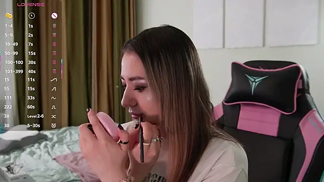 Snapshot of Fiona-Love chatting on 11-23-25, 03:23 Fiona-Love online show from 11-23-25, 03:23