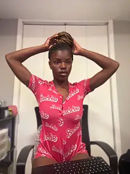 Snapshot of wishwashhy22 chatting on 04-08-26, 05:13 wishwashhy22 online show from 04-08-26, 05:13