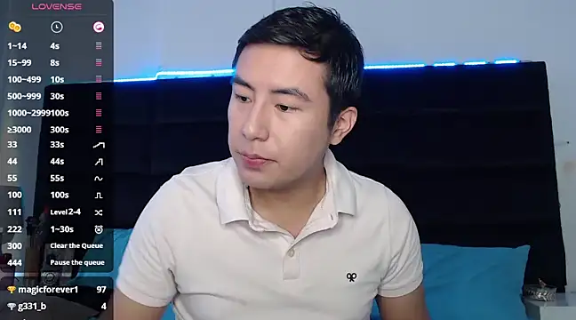 andrewmhilton  online show from 02-26-25, 05:17