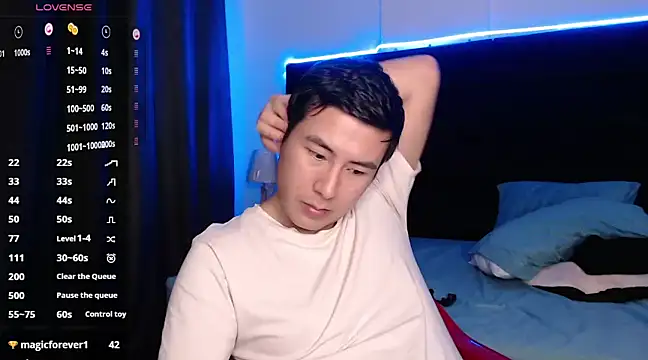 andrewmhilton  online show from 03-03-25, 02:47