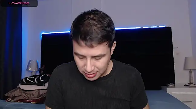 andrewmhilton  online show from 03-04-25, 01:23