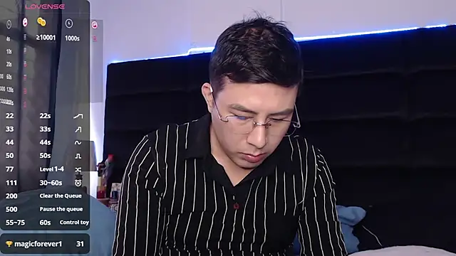 andrewmhilton  online show from 03-06-25, 08:16