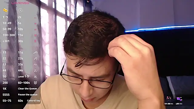 andrewmhilton  online show from 09-24-25, 10:02