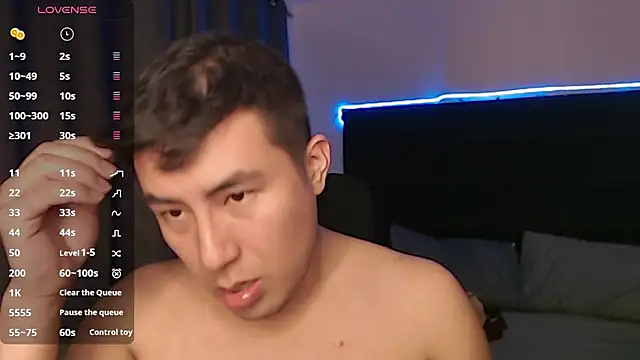 andrewmhilton  online show from 09-30-25, 06:07