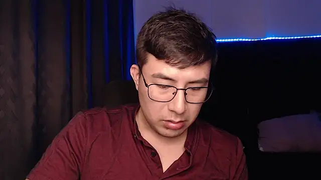 andrewmhilton  online show from 03-28-26, 05:29