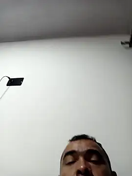 Snapshot of Kratos1289 chatting on 12-14-25, 04:29 Kratos1289 online show from 12-14-25, 04:29