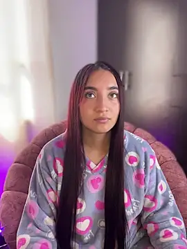 Snapshot of _Tammyy chatting on 02-13-26, 03:30 Tammyy online show from 02-13-26, 03:30