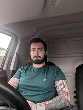 Snapshot of Brightspark22 chatting on 02-27-26, 09:09 Brightspark22 online show from 02-27-26, 09:09