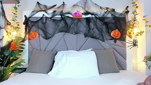 Snapshot of KiarhaTrixie chatting on 11-05-25, 03:06 KiarhaTrixie online show from 11-05-25, 03:06