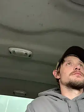 Snapshot of Midwestalpha chatting on 01-16-26, 02:21 Midwestalpha online show from 01-16-26, 02:21