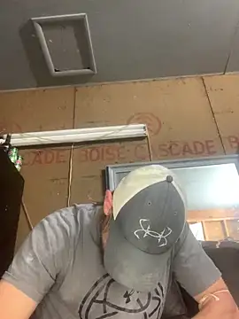 Snapshot of Midwestalpha chatting on 04-06-26, 02:09 Midwestalpha online show from 04-06-26, 02:09