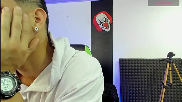 jhonnysnow17 online show from 01-18-25, 04:26